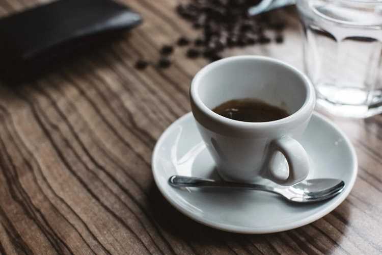 Чашка кофе, сплетни и новости: популярные виды для офисных разговоров